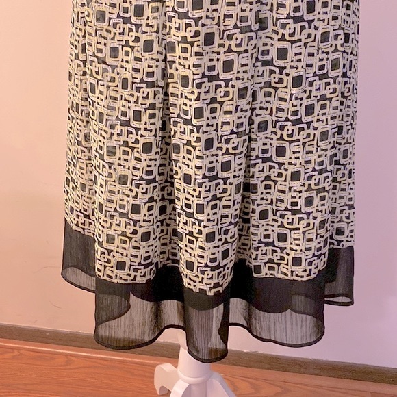 Vintage plus size women’s skirt elastic band waist, pleated mid length size16W - Picture 3 of 11